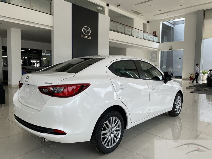 mazda 2 2021 mau trang Mazda 2