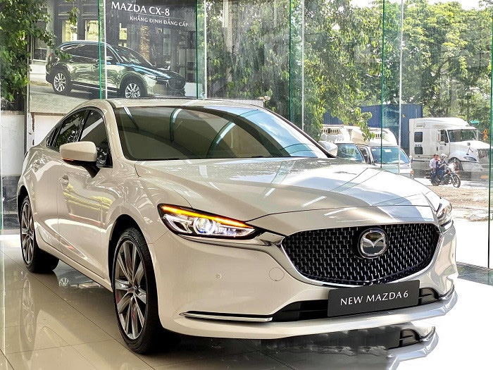 mazda 6 mau trang 1 New Mazda 6