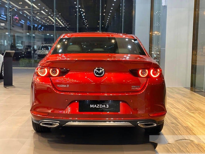 phan duoi mazda 3 2020 sedan Mazda 3