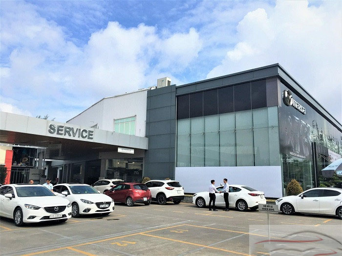 dai ly mazda go vap Showroom